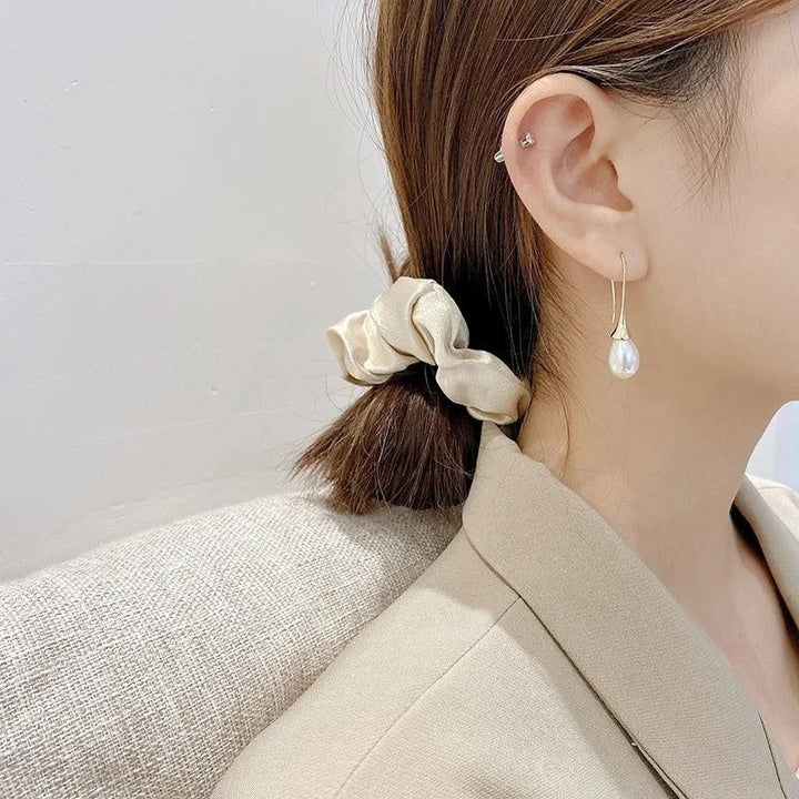 Classic Pearl Beauty Earrings